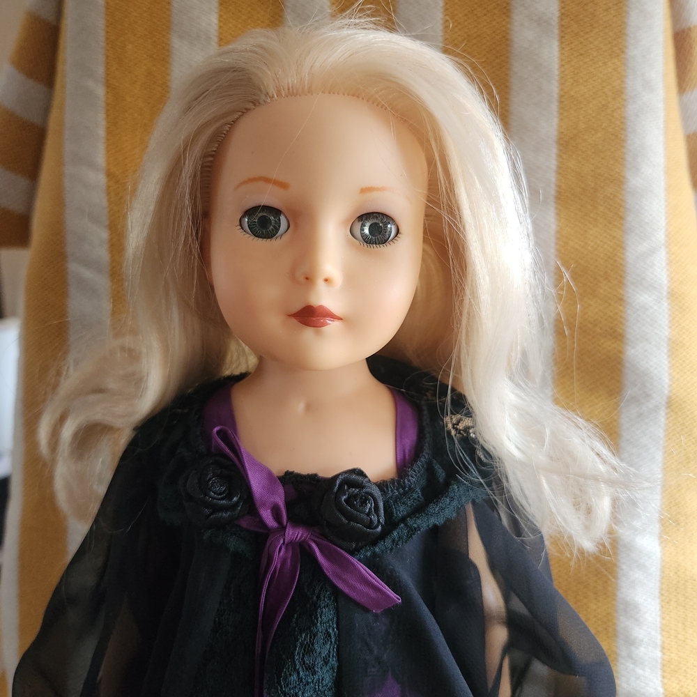 Lauren Effanbee Collectible 18" Doll